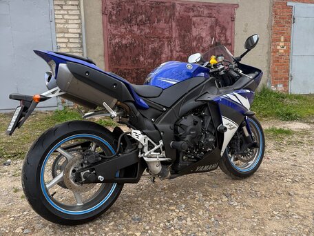 2009 Yamaha YZF-R1, синий, 1050000 рублей, вид 4