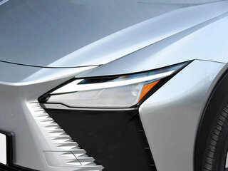 2023 Lexus RZ 450e, белый, 5950000 рублей, вид 2