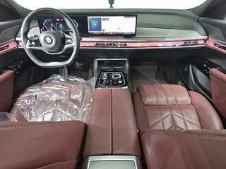 2023 BMW 7 серии 740d xDrive VII (G70), белый, 9895000 рублей, вид 5