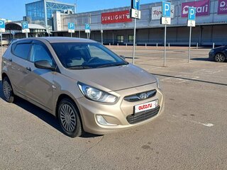 2014 Hyundai Solaris I, бежевый, 730000 рублей, вид 3