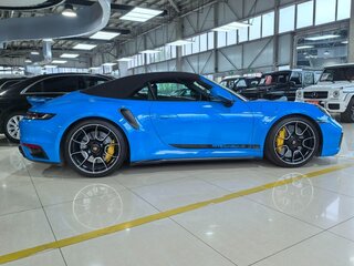 2025 Porsche 911 Turbo S VIII (992) Рестайлинг, голубой, 43333666 рублей, вид 5