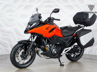 2026 Honda NC 750X, красный, 1549000 рублей, вид 3