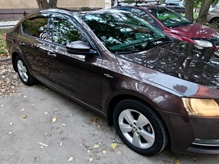 2019 Skoda Octavia III (A7) Рестайлинг, коричневый, 2000000 рублей, вид 1