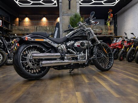 2026 Harley-Davidson Breakout, чёрный, 3290000 рублей, вид 4
