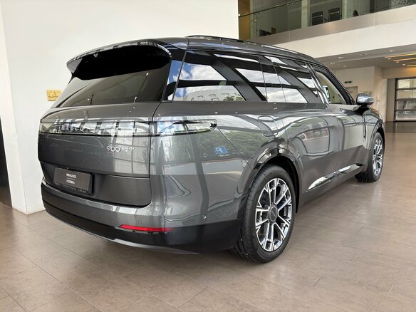 2026 Lynk & Co 900, чёрный - вид 3