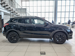 2017 Nissan Qashqai II, чёрный, 2099000 рублей, вид 4