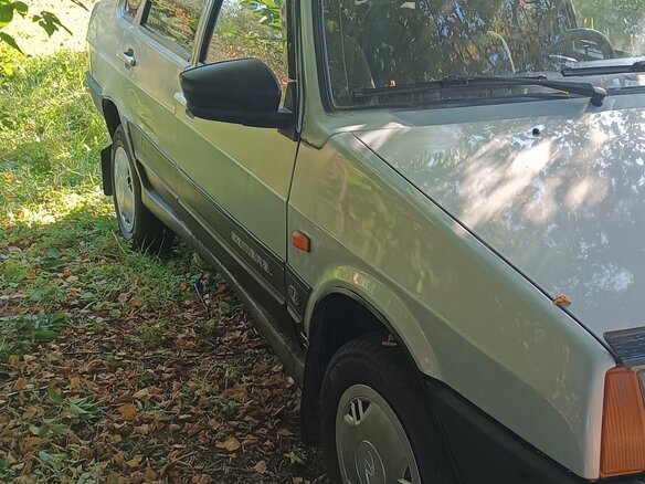 2004 Lada (ВАЗ) 21099, серебристый, 150000 рублей - вид 4