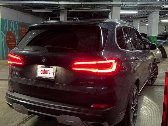 2020 BMW X5 40i IV (G05/G18), серый, 7350000 рублей - вид 2