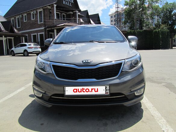 2017 Kia Rio III Рестайлинг, серый, 1050000 рублей - вид 6