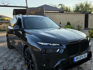 2026 BMW X7 40i I (G07) Рестайлинг, чёрный, 16790000 рублей, вид 2