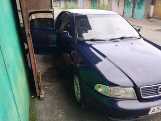 1998 Audi A4 I (B5), синий, 320000 рублей, вид 3
