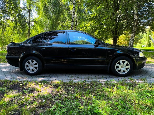 1998 Volkswagen Passat B5, чёрный, 510000 рублей - вид 1