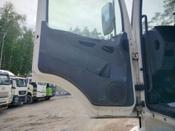 2020 КамАЗ 65206, белый, 2845250 рублей - вид 9