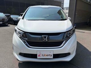 2021 Honda Freed II Рестайлинг, белый, 1220000 рублей, вид 1