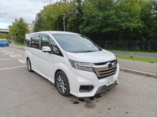 2019 Honda Stepwgn V Рестайлинг, белый, 2100000 рублей, вид 1