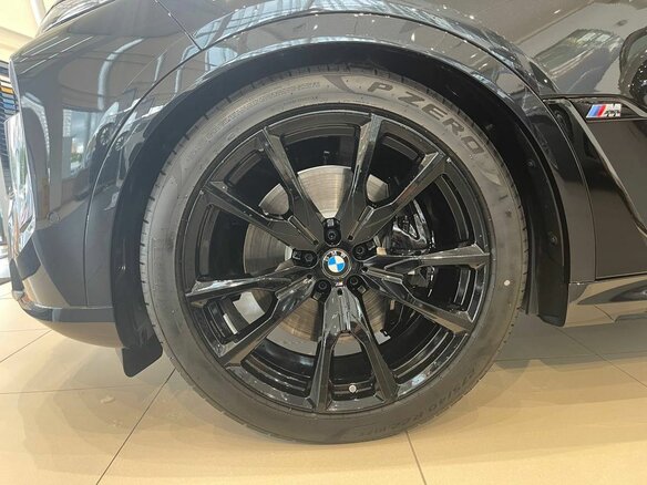 2026 BMW X7 M60i I (G07) Рестайлинг, чёрный, 22200000 рублей - вид 8