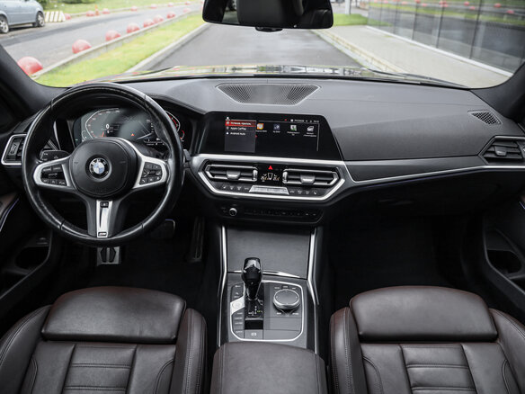 2021 BMW 3 серии 320i xDrive VII (G2x), чёрный, 3899000 рублей - вид 12
