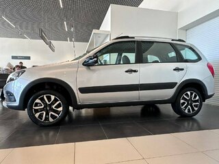 2026 Lada (ВАЗ) Granta Cross I Рестайлинг, серебристый, 1225000 рублей, вид 1