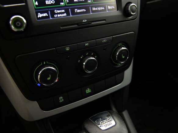 2012 Skoda Yeti I, серый, 799000 рублей - вид 16