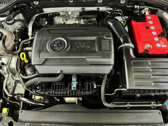 2017 Skoda Octavia III (A7) Рестайлинг, серебристый, 1549000 рублей - вид 13