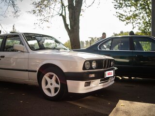 1986 BMW 3 серии 318i II (E30), белый, 450000 рублей, вид 3