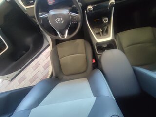 2024 Toyota RAV4 V (XA50), белый, 3850000 рублей, вид 5