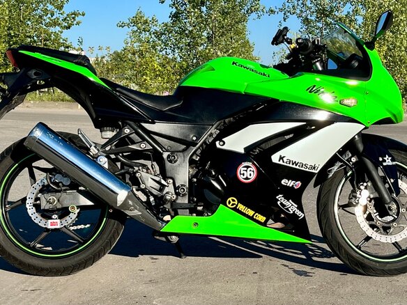 2011 Kawasaki Ninja 250R, зелёный - вид 2