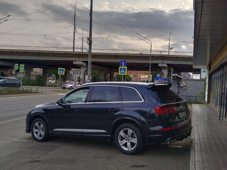 2016 Audi Q7 II (4M), синий, 3650000 рублей, вид 1