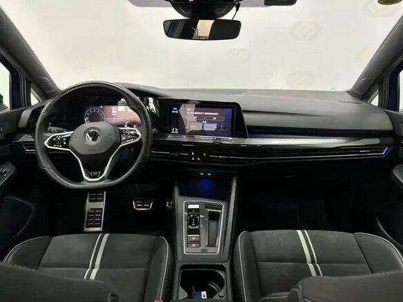 2022 Volkswagen Golf VIII, синий, 1679000 рублей - вид 7
