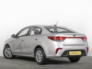 2017 Kia Rio IV, серебристый, 1399000 рублей, вид 5