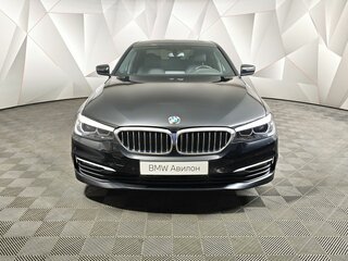 2019 BMW 5 серии 520d xDrive VII (G30/G31/G38), чёрный, 3699000 рублей, вид 3