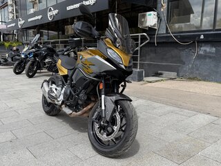 2021 BMW F 900 XR, золотистый, 699990 рублей, вид 2