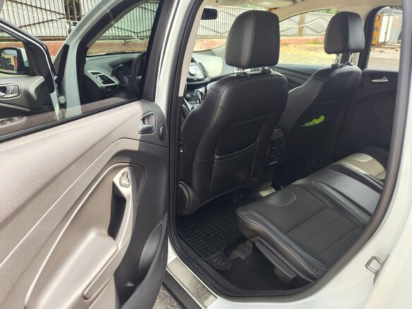 2014 Ford Kuga II, белый, 1325000 рублей - вид 10