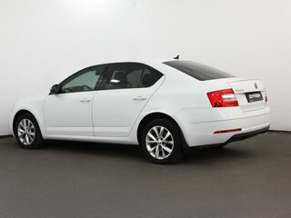 2018 Skoda Octavia III (A7) Рестайлинг, белый, 2121000 рублей, вид 4