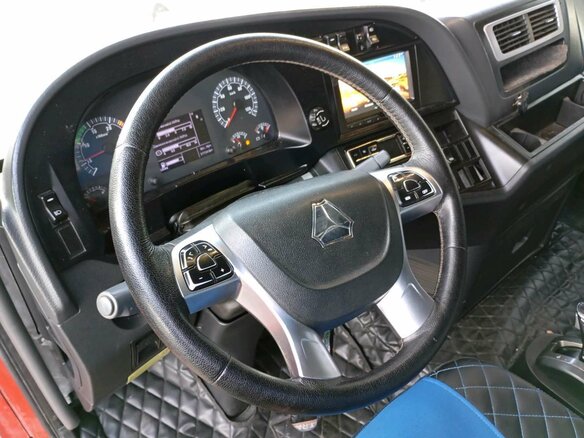 2023 Sinotruk Sitrak C7H, красный, 3755000 рублей - вид 5