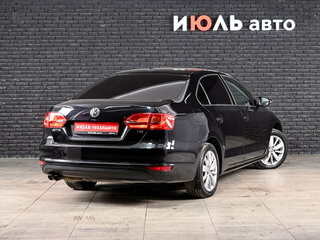 2013 Volkswagen Jetta VI, чёрный, 900000 рублей, вид 4