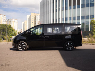 2026 Hyundai Staria I, чёрный, 6800000 рублей, вид 4