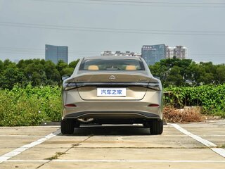 2026 Nissan Sylphy V (B19), бежевый, 2720000 рублей, вид 5
