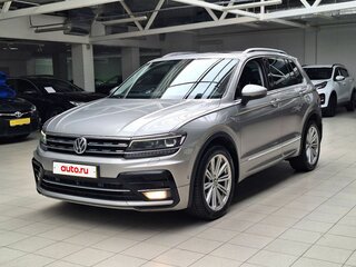 2019 Volkswagen Tiguan II, серебристый, 2399000 рублей, вид 3
