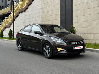 2015 Hyundai Solaris I Рестайлинг, коричневый, 815000 рублей, вид 2