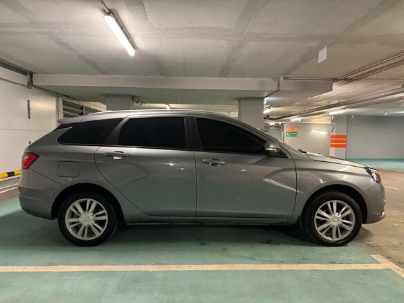 2019 Lada (ВАЗ) Vesta SW I, серый, 1100000 рублей - вид 2