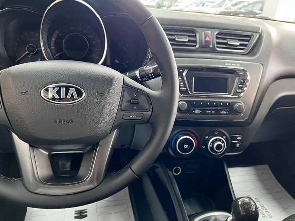 2013 Kia Rio 5-speed III, голубой, 745000 рублей - вид 16