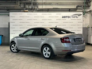 2019 Skoda Octavia III (A7) Рестайлинг, белый, 1739000 рублей, вид 3