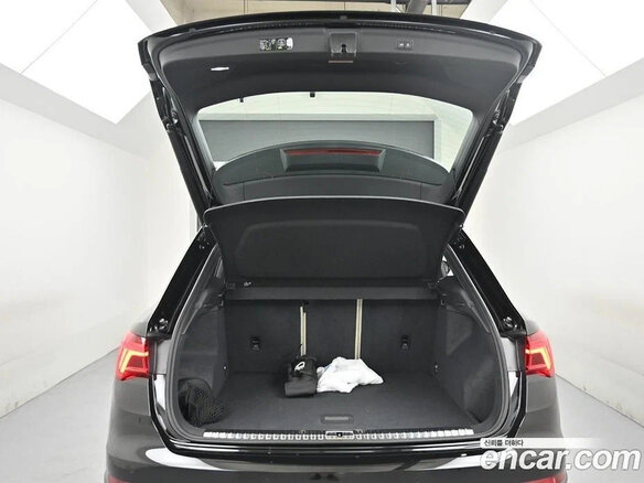 2026 Audi Q3 40 TFSI II (F3), чёрный, 6300000 рублей - вид 4