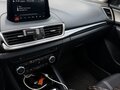 2018 Mazda 3 III (BM) Рестайлинг, красный, 1500000 рублей - вид 9