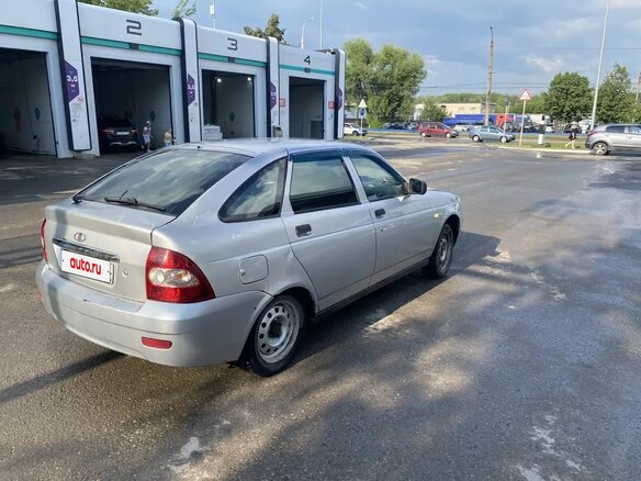 2010 Lada (ВАЗ) Priora I, серебристый, 200000 рублей - вид 4
