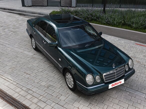 1997 Mercedes-Benz E-Класс 230 II (W210, S210), зелёный - вид 9