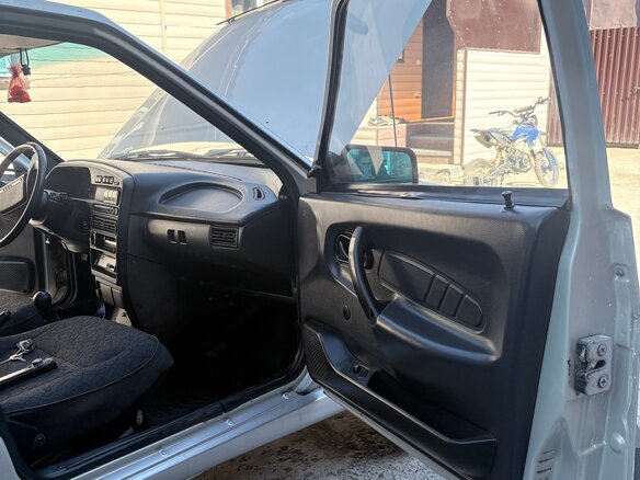 2004 Lada (ВАЗ) 2114, серебристый, 200000 рублей - вид 13