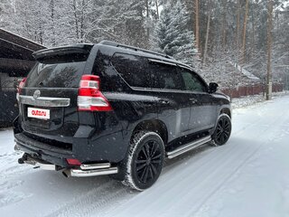 2015 Toyota Land Cruiser Prado 6-speed 150 Series Рестайлинг 1, чёрный, 4500000 рублей, вид 4