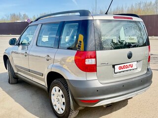 2011 Skoda Yeti I, серый, 970000 рублей, вид 4